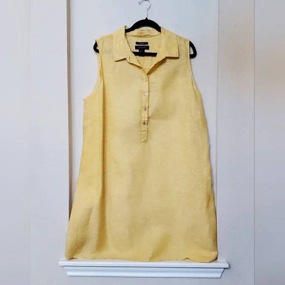 Tahari Sleeveless Half Button Front Dress. Size 2x - Picture 1 of 4